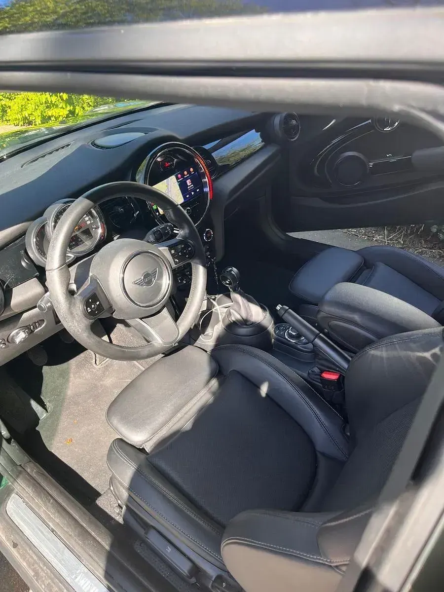 Używany Mini Cooper Classic 136 KM (100 kW) 2021 Zielony Hatchback