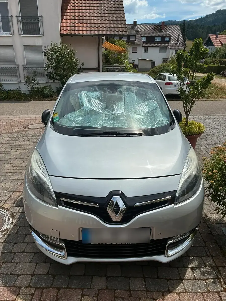 Gebraucht Renault Scénic III Bose Edition 135 PS (99 kW) 2014 Silber SUV