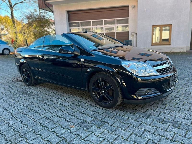 Schwarz Gebraucht 2010 Opel Astra Cabriolet Cabrio | 3.990 € (Fairer Preis) - Bild 1/4