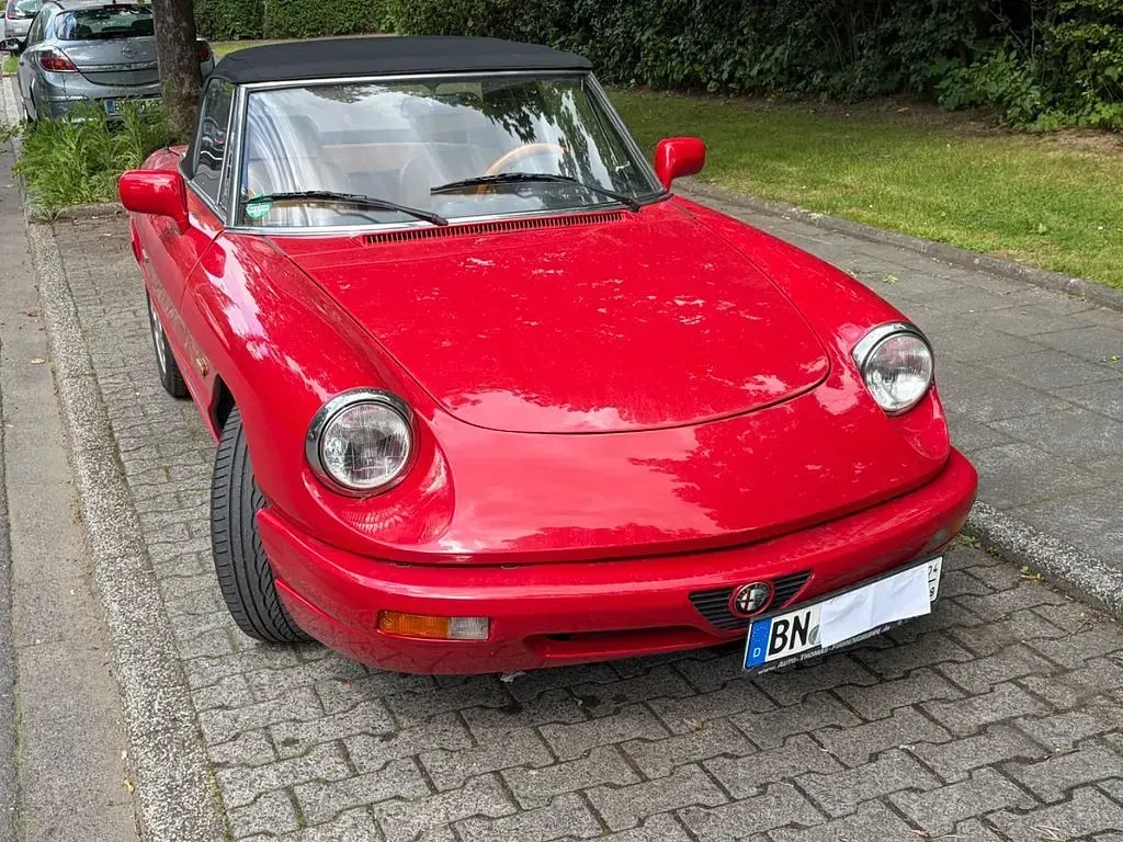 Gebraucht Alfa Romeo Spider 120 PS (88 kW) 1990 Rot Cabrio