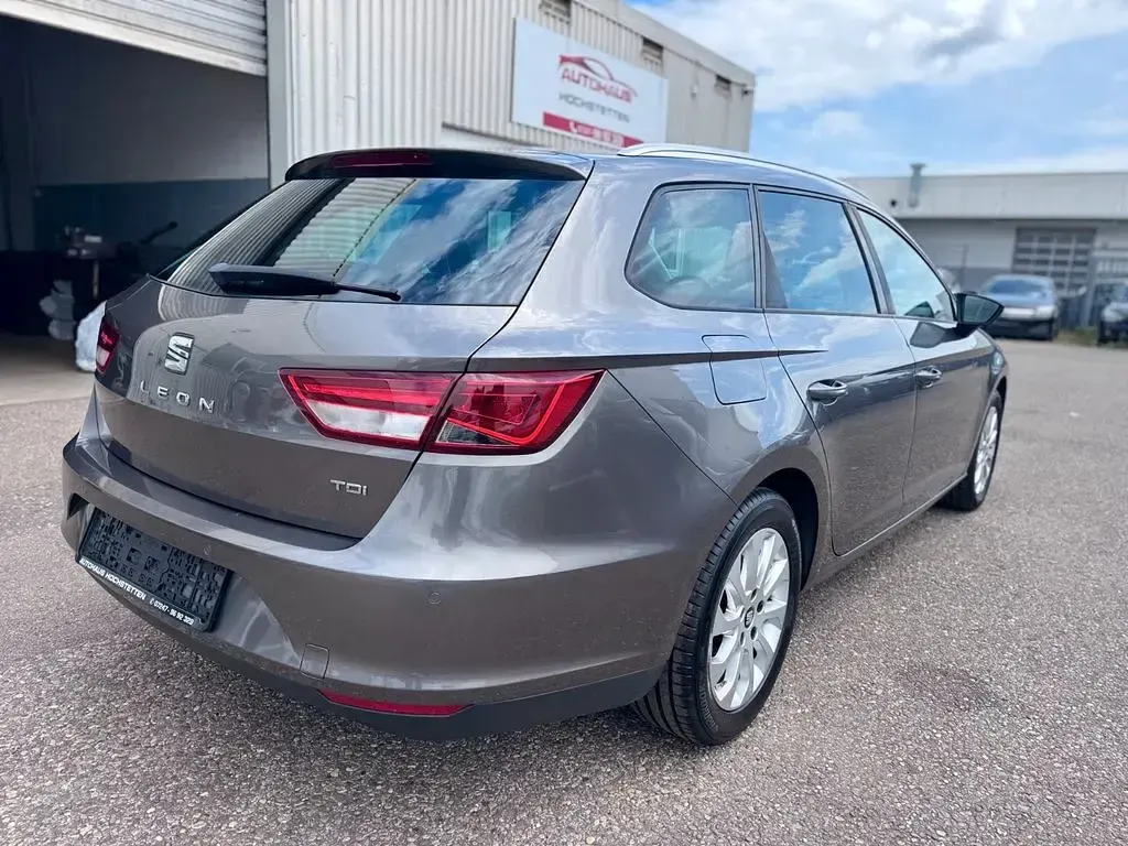 Gebraucht Seat Leon ST CONNECT 110 PS (80 kW) 2017 Grau Kombi