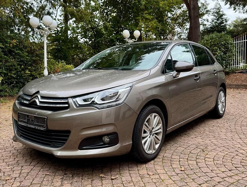 Braun Gebraucht 2015 Citroën C4 PureTech Limousine | 7.500 € (Fairer Preis) - Bild 1/4