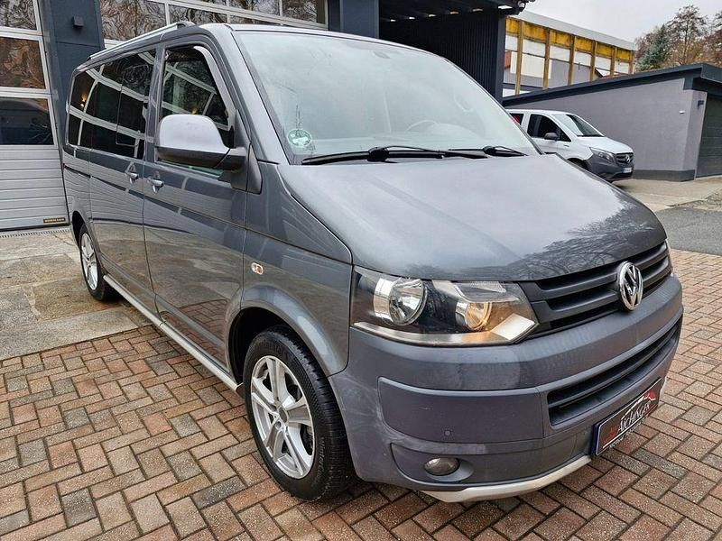 Gebraucht VW Multivan 179 PS (131 kW) 2013 Grau Van