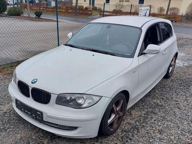Alpinweiss 3 Gebraucht 2010 BMW 116 Kleinwagen | 1.890 € (Superpreis) - Bild 1/4