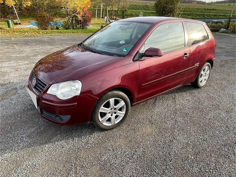 Rot Gebraucht 2008 VW Polo United Limousine | 1.000 € (Superpreis) - Bild 1/4