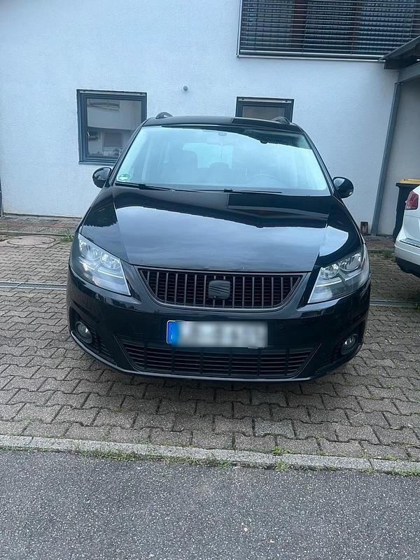 Schwarz Gebraucht 2014 Seat Alhambra Van / Kleinbus | 11.499 € (Guter Preis) - Bild 1/4