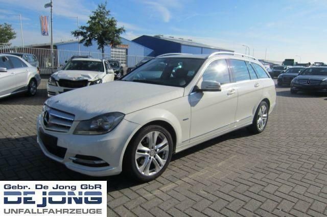 Gebraucht Mercedes C220 Avantgarde 170 PS (125 kW) 2011 Weiß Kombi
