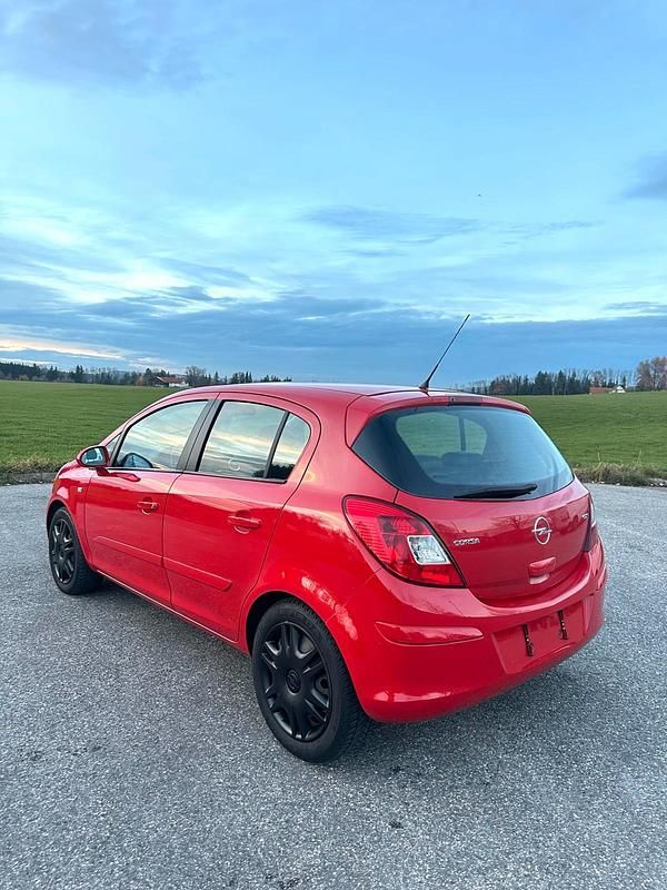 Gebraucht Opel Corsa 90 PS (66 kW) 2006 Rot Kleinwagen