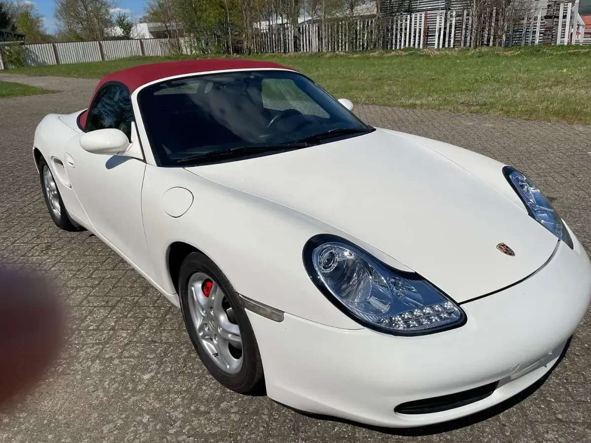 Gebraucht Porsche Boxster 220 PS (161 kW) 2000 Weiß Cabrio
