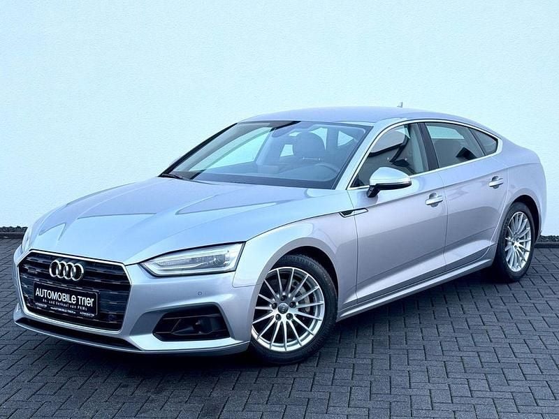 Florettsilber metallic (metallic) Gebraucht 2019 Audi A5 Sportback Sport Limousine | 25.990 € (Guter Preis) - Bild 1/4