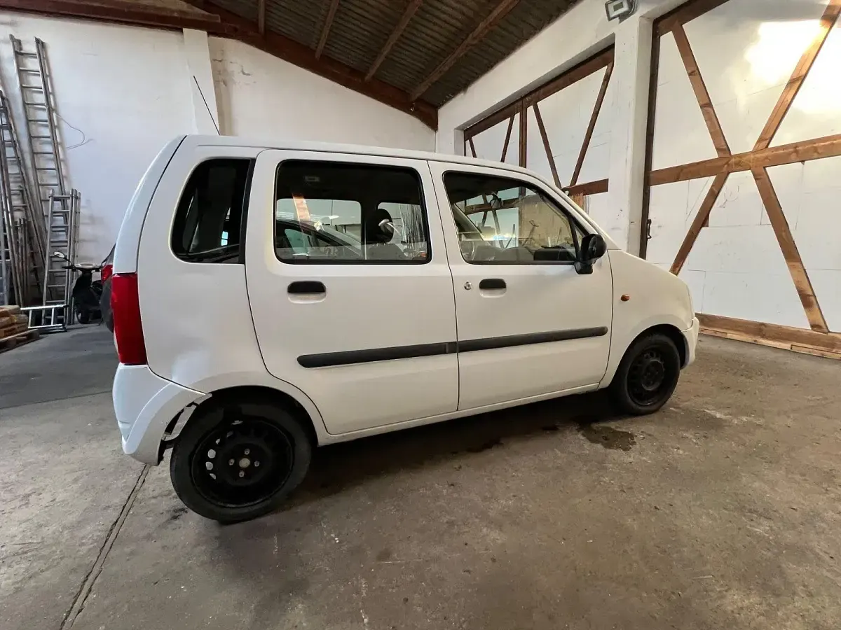 Occasion Opel Agila Enjoy 60 ch (44 kW) 2003 Blanc Monospace