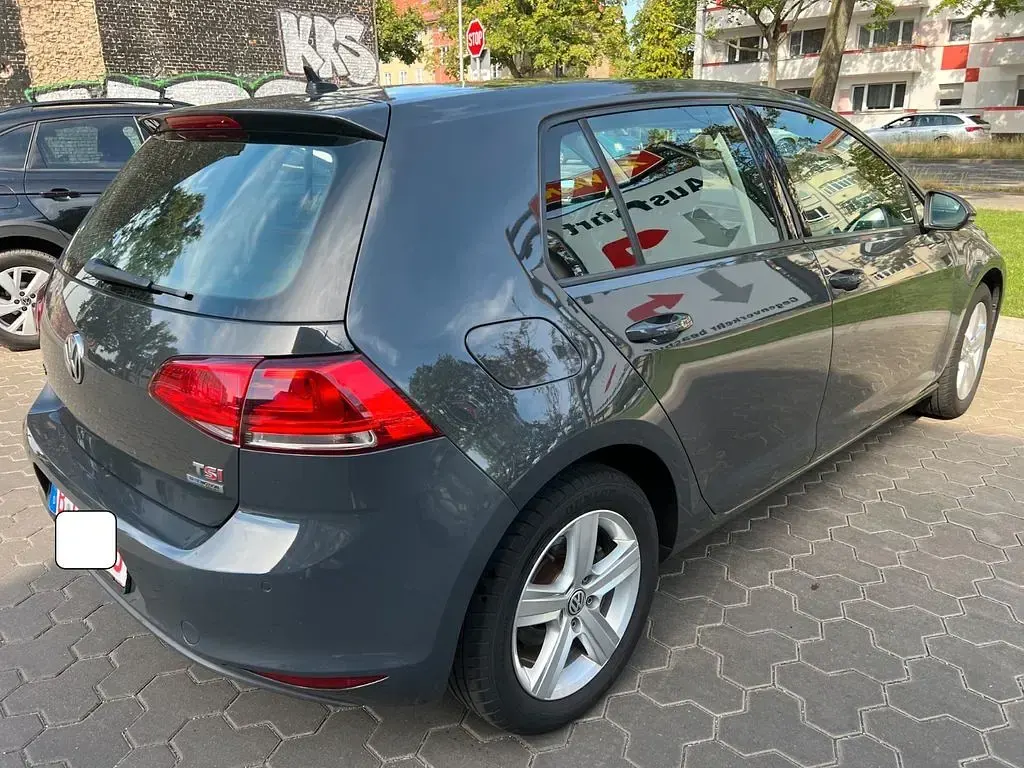 Gebraucht VW Golf VII Comfortline 140 PS (102 kW) 2013 Grün Limousine