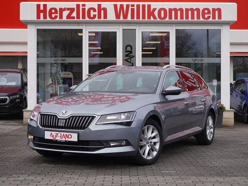 Gebraucht Skoda Superb 150 PS (110 kW) 2019 Grau Kombi