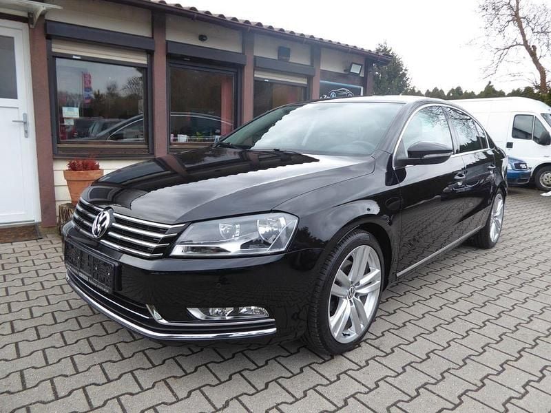 Gebraucht VW Passat Highline 160 PS (117 kW) 2013 Schwarz Limousine