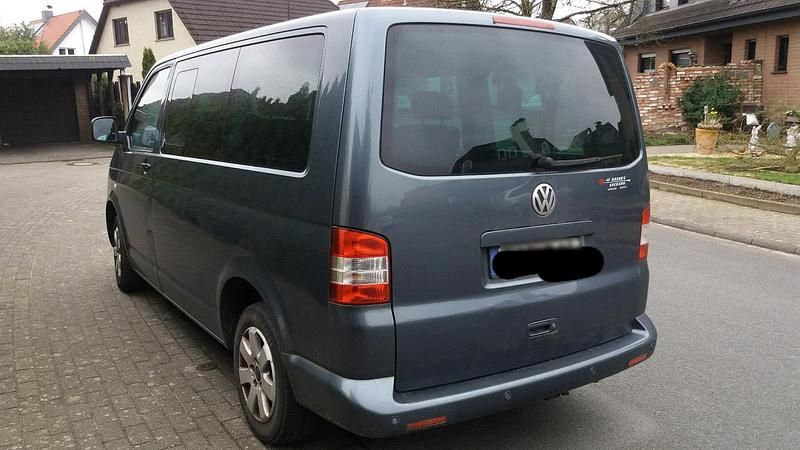 Gebraucht VW T5 2007 Grau Van