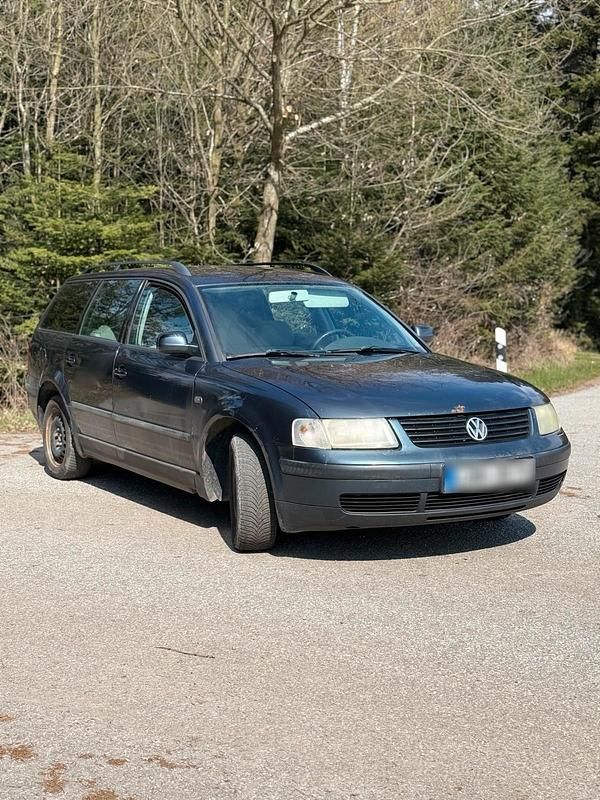 Gebraucht VW Passat 115 PS (84 kW) 2000 Grau Kombi