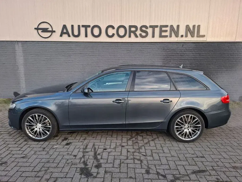 Gebraucht Audi A4 160 PS (117 kW) 2009 Grau Kombi