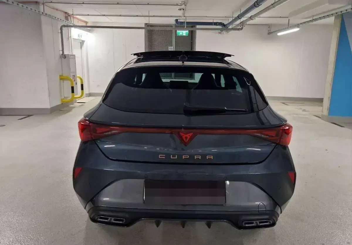 Gebraucht Cupra Leon 150 PS (110 kW) 2025 Schwarz Limousine