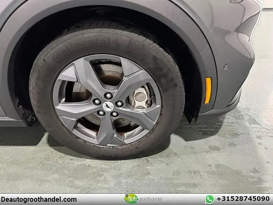 Gebraucht Ford Mustang Mach-E 189 kW (258 PS) 2021 Grau SUV