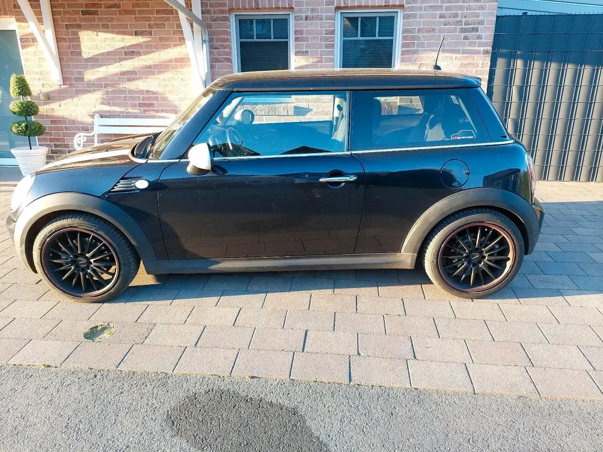 Usata Mini Cooper 120 CV (88 kW) 2008 Nero Utilitaria