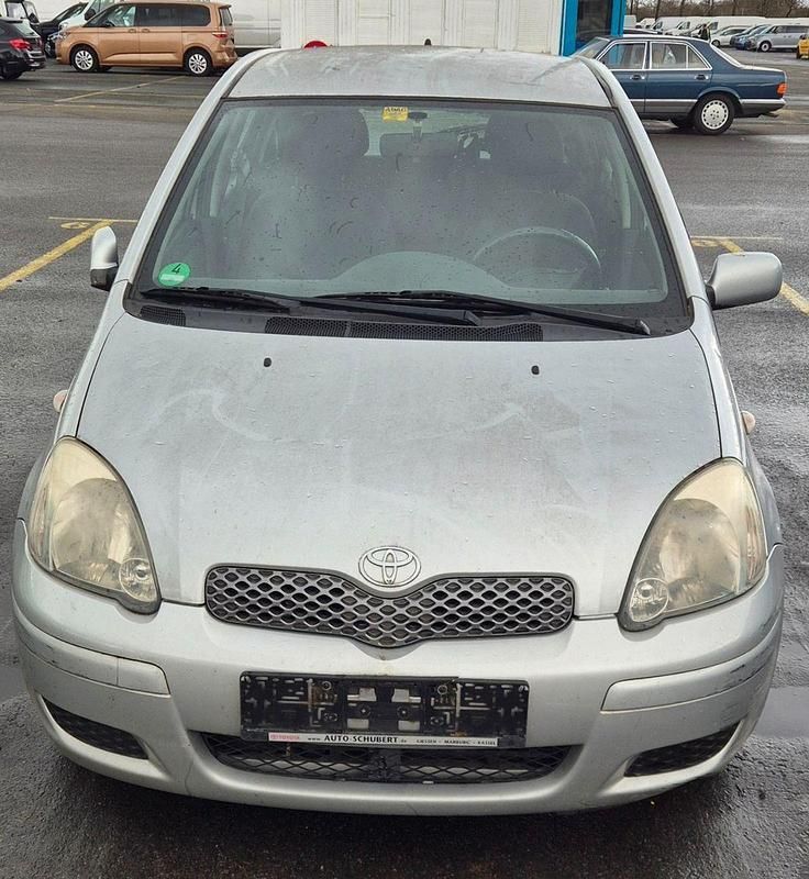 Gebraucht Toyota Yaris Sol 87 PS (63 kW) 2004 Silber Kleinwagen