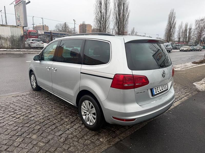 Gebraucht VW Sharan 140 PS (102 kW) 2010 Silber Van / Kleinbus