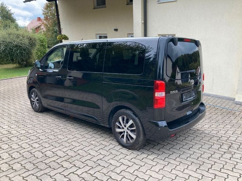 Gebraucht Toyota Proace Verso Plus 177 PS (130 kW) 2022 Schwarz Kombi