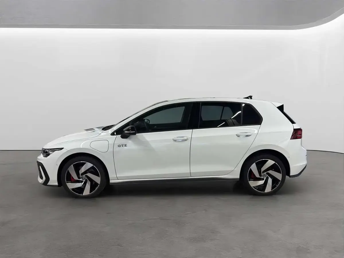 Gebraucht VW Golf VIII GTE 272 PS (200 kW) 2025 Weiß Limousine