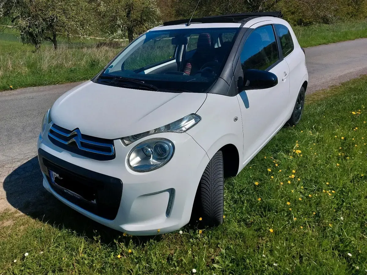 Gebraucht Citroën C1 Feel 82 PS (60 kW) 2015 Weiß Kleinwagen
