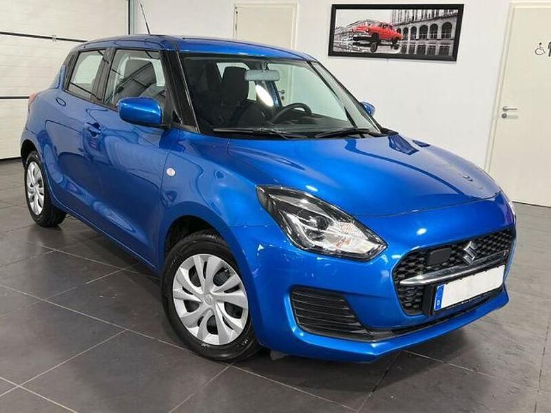 Gebraucht Suzuki Swift 83 PS (61 kW) 2024 Blau Kleinwagen