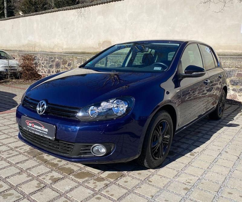 Gebraucht VW Golf VII Match 122 PS (89 kW) 2012 Blau Limousine