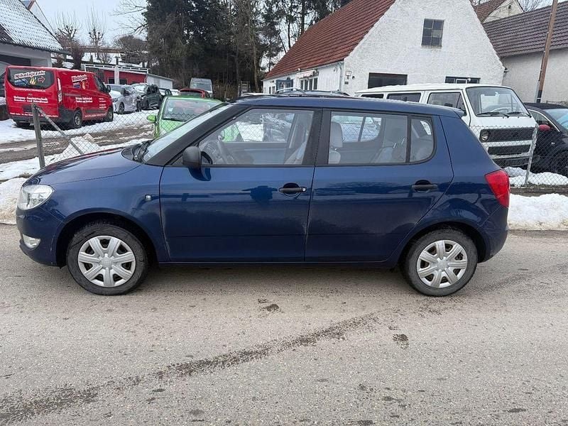 Other Gebraucht 2010 Skoda Fabia Ambiente Limousine | 1.200 € (Superpreis) - Bild 1/4