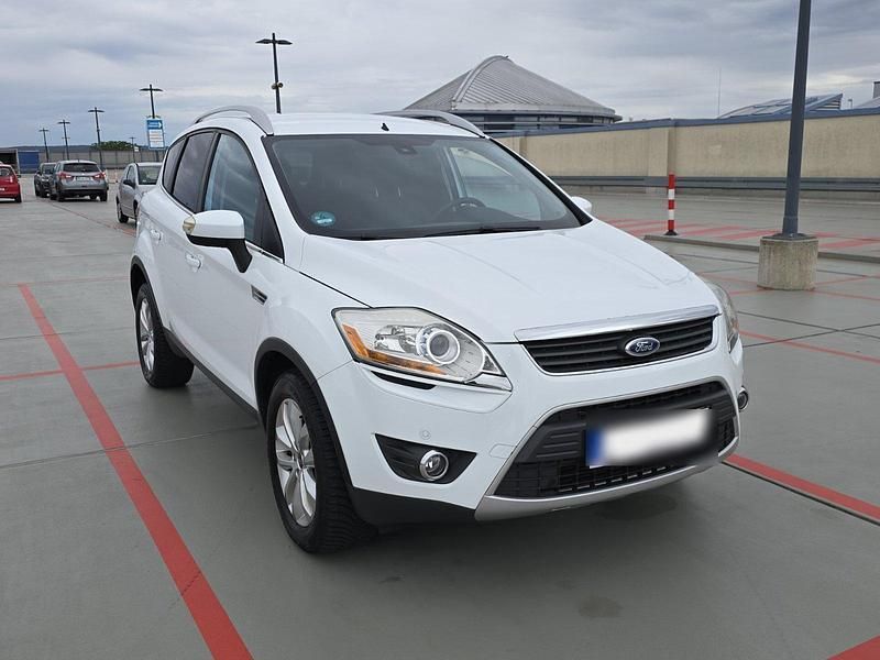 Weiß Gebraucht 2010 Ford Kuga SUV | 6.999 € (Fairer Preis) - Bild 1/4