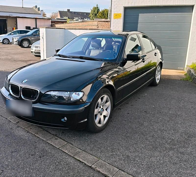 Gebraucht BMW 320 150 PS (110 kW) 2003 Schwarz Limousine
