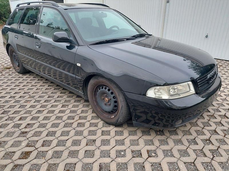 Schwarz Gebraucht 2000 Audi A4 Performance Kombi | 999 € (Fairer Preis) - Bild 1/4