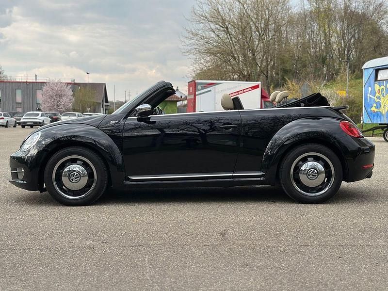 Gebraucht VW Beetle Cabriolet Design 160 PS (117 kW) 2013 Schwarz Cabrio