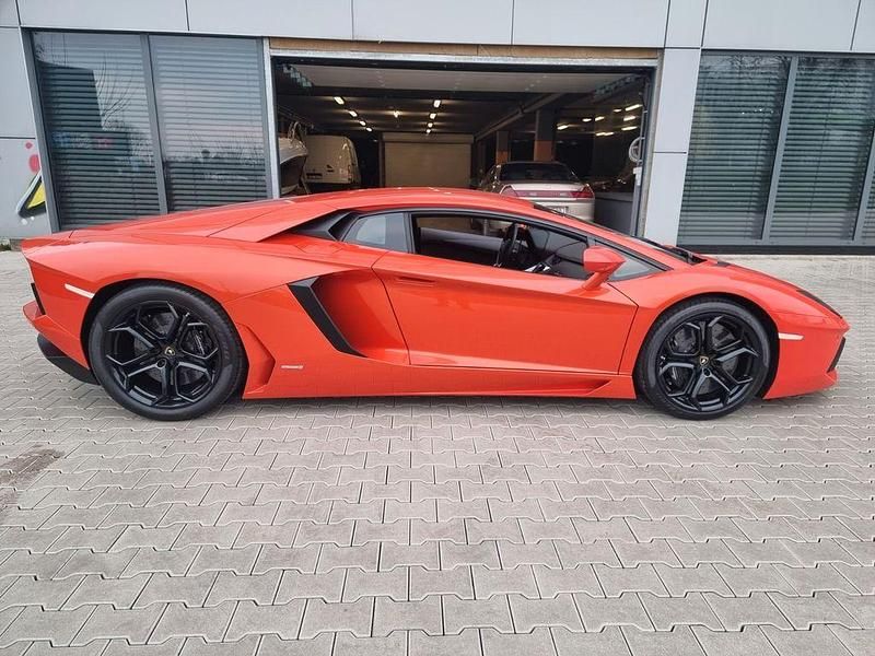 Usata Lamborghini Aventador 700 CV (514 kW) 2013 Arancione