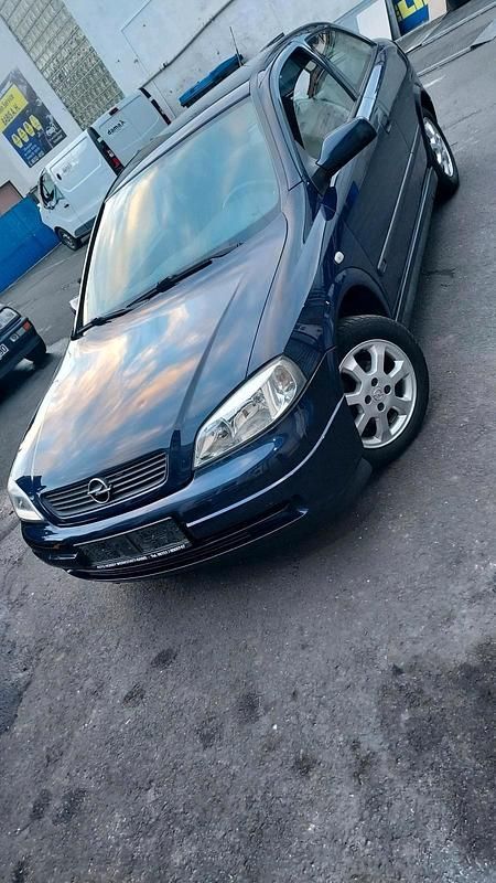 Usata Opel Astra 80 CV (58 kW) 2001 Blu Utilitaria