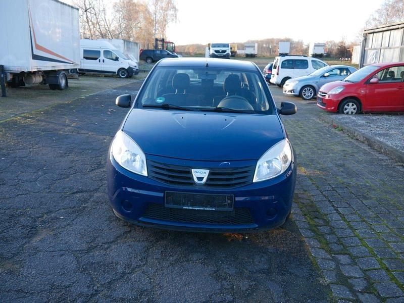 Blau Gebraucht 2009 Dacia Sandero Limousine | 1.599 € (Fairer Preis) - Bild 1/4