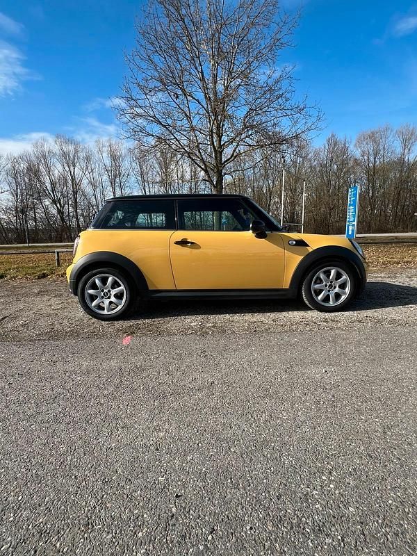 Gebraucht Mini Cooper Coupé 120 PS (88 kW) 2007 Gelb Coupé