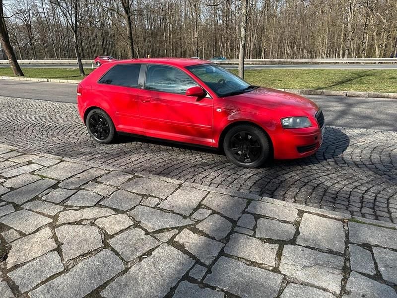 Gebraucht Audi A3 140 PS (102 kW) 2007 Rot Kleinwagen