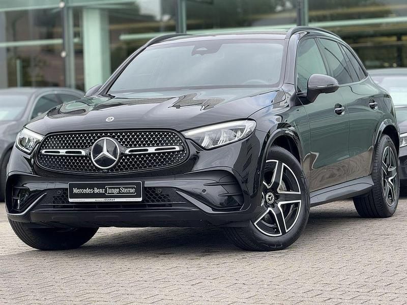 Schwarz Gebraucht 2024 Mercedes GLC220 AMG SUV | 58.900 € (Superpreis) - Bild 1/4