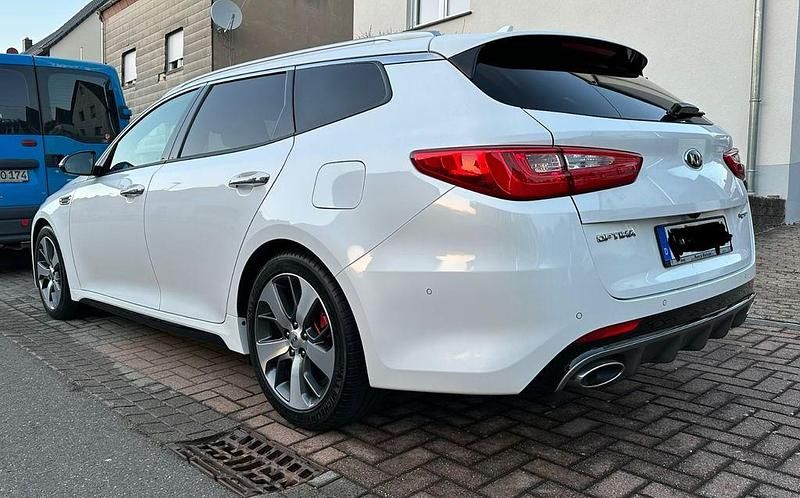 Gebraucht Kia Optima GT 238 PS (175 kW) 2019 Weiß Kombi