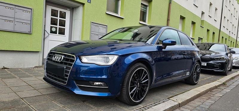 Gebraucht Audi A3 Ambition 150 PS (110 kW) 2013 Blau Limousine