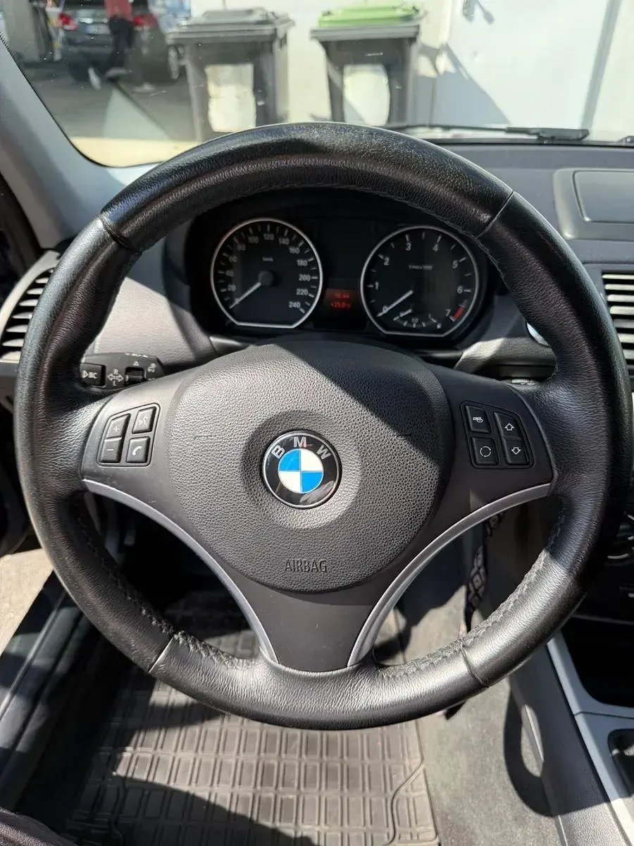 Gebraucht BMW 116 122 PS (89 kW) 2007 Grau Kleinwagen