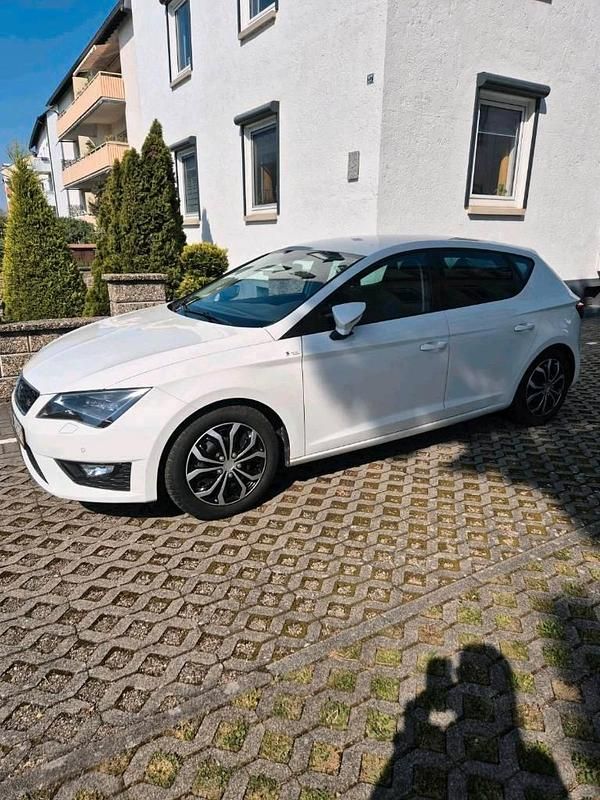 Usata Seat Leon FR 150 CV (110 kW) 2016 Bianco Station wagon