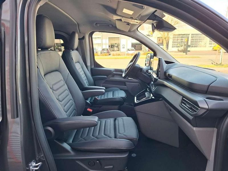 Neu Ford Tourneo Titanium X 170 PS (125 kW) 2026 Greymatter Kombi