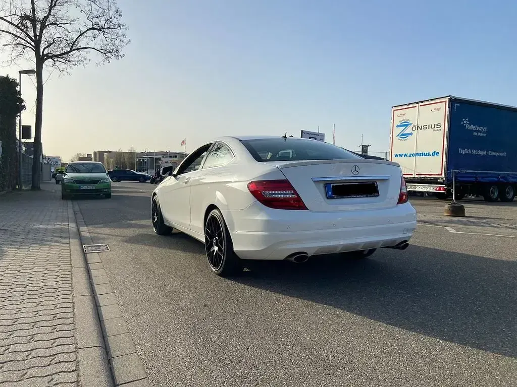 Gebraucht Mercedes C350 306 PS (225 kW) 2013 Weiß Coupé