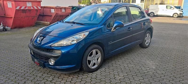 Usado Peugeot 207 95 CV (69 kW) 2009 Azul Berlina