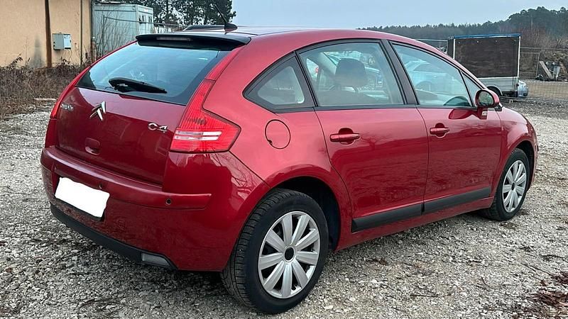Gebraucht Citroën C4 120 PS (88 kW) 2009 Rot Limousine